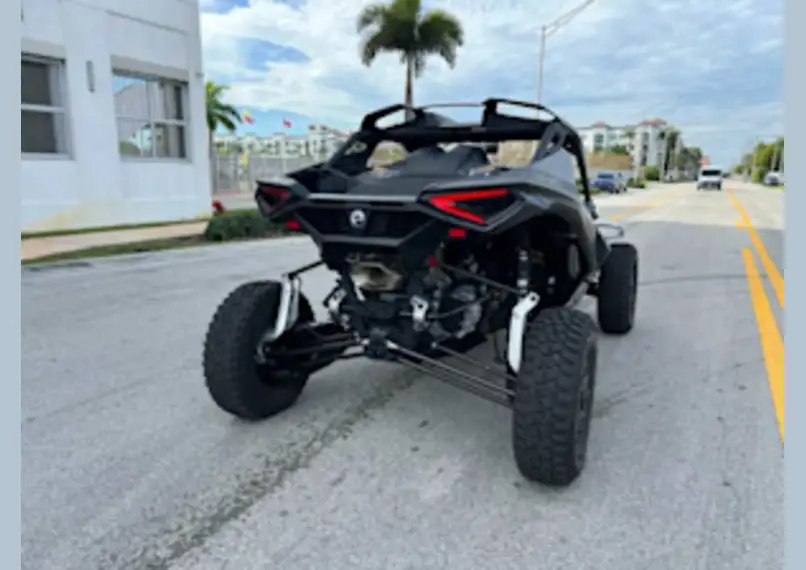 Can Am Maverick R SS 2024